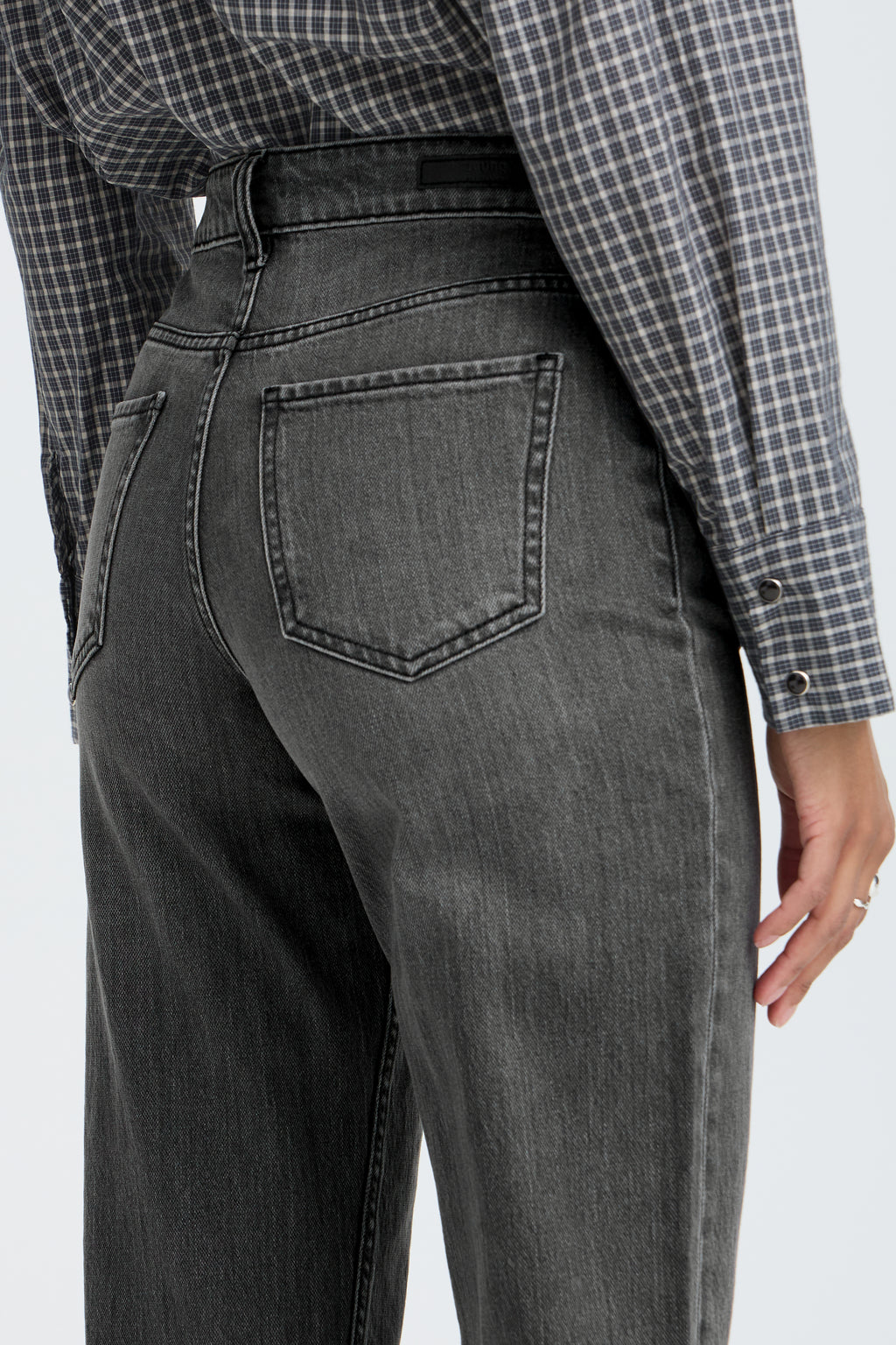 Jean Straight Dark Grey / B-Young