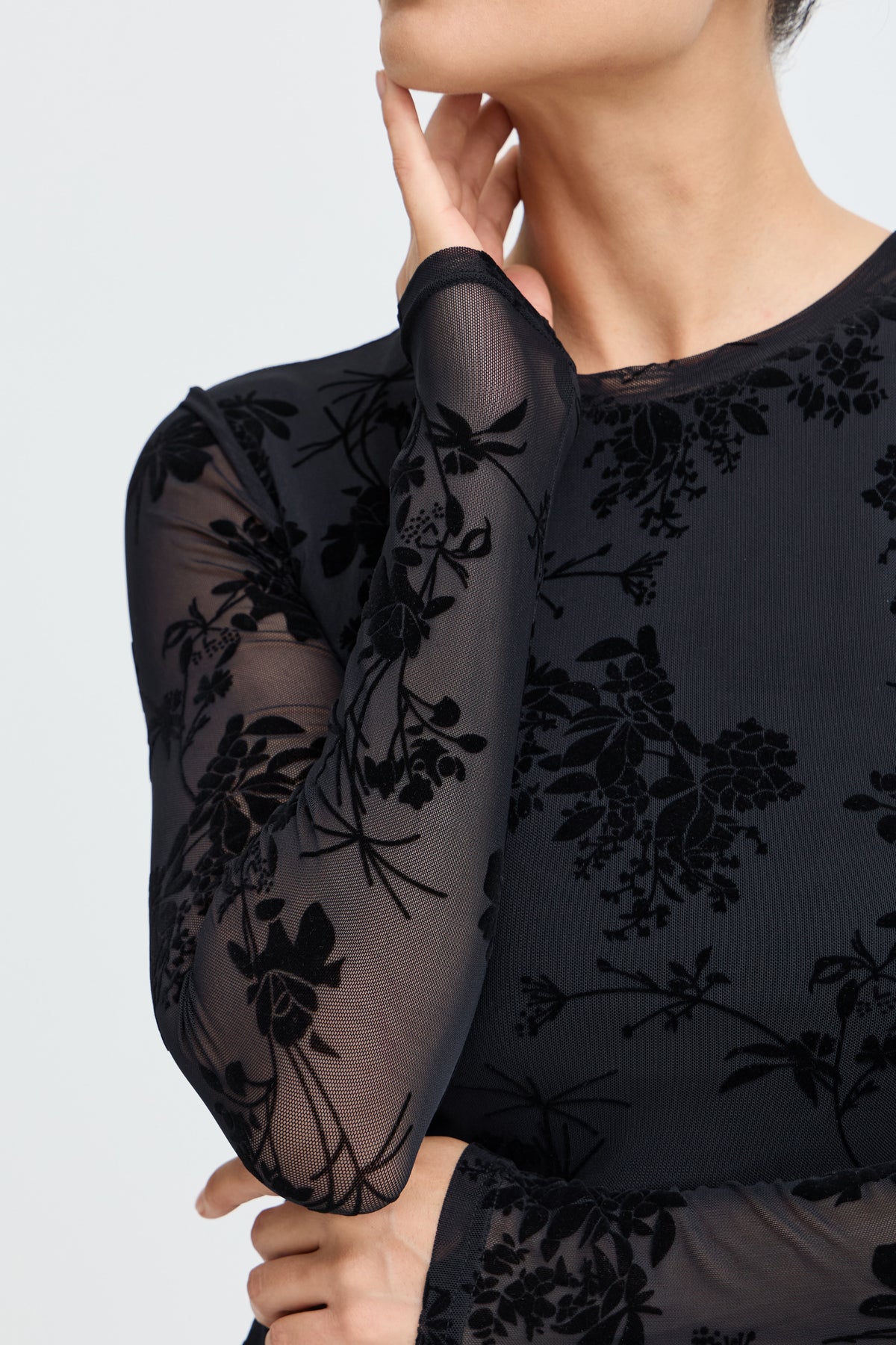T-shirt manches longues maille transparente